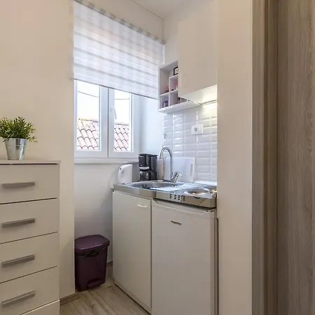 Grace Apartment *